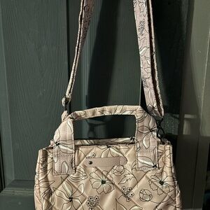 Pink Floral print LUG crossbody
New w/o tags